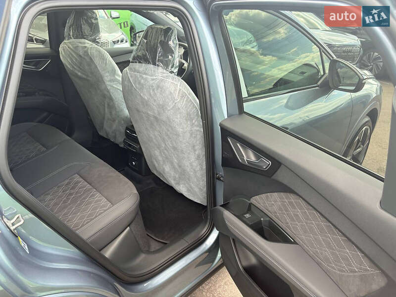Внедорожник / Кроссовер Audi Q4 e-tron 2024 в Киеве
