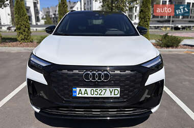 Внедорожник / Кроссовер Audi Q4 e-tron 2023 в 