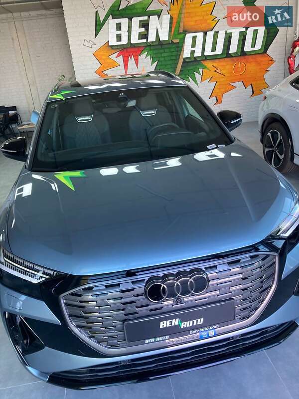 Audi Q4 e-tron 2024