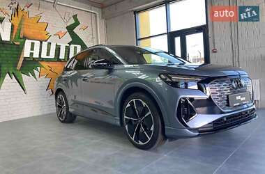 Позашляховик / Кросовер Audi Q4 e-tron 2024 в 