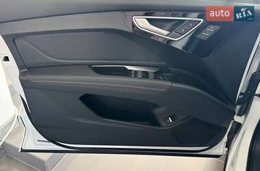 Внедорожник / Кроссовер Audi Q4 e-tron 2025 в 