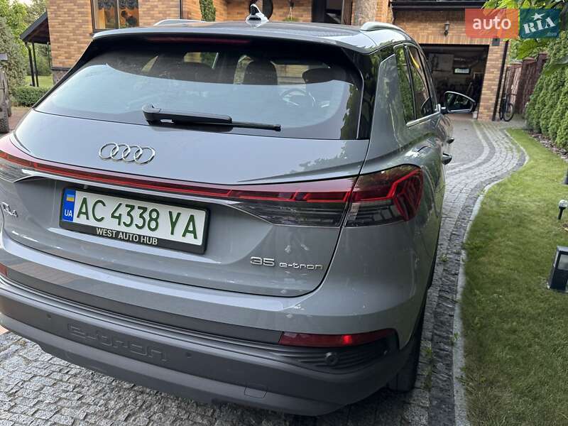 Внедорожник / Кроссовер Audi Q4 e-tron 2021 в Луцке