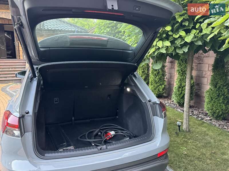 Внедорожник / Кроссовер Audi Q4 e-tron 2021 в Луцке