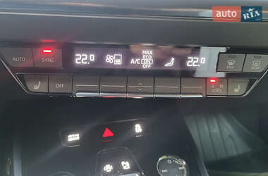 Внедорожник / Кроссовер Audi Q4 e-tron 2023 в 