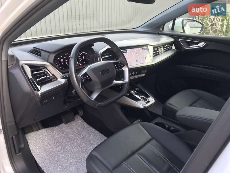 Внедорожник / Кроссовер Audi Q4 e-tron 2023 в Ровно