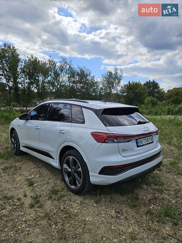 Позашляховик / Кросовер Audi Q4 e-tron 2023 в Харкові