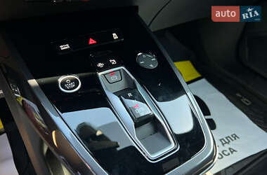 Внедорожник / Кроссовер Audi Q4 e-tron 2022 в 
