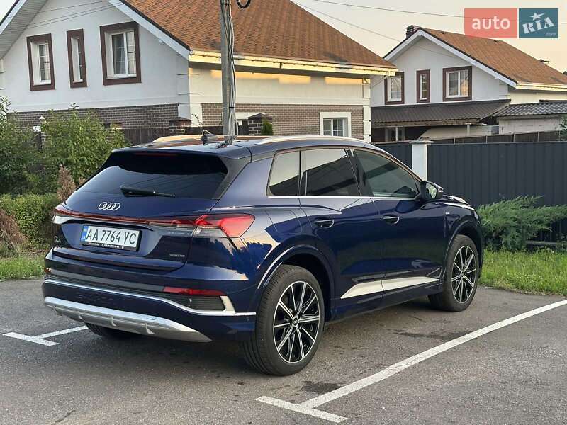 Внедорожник / Кроссовер Audi Q4 e-tron 2023 в Киеве