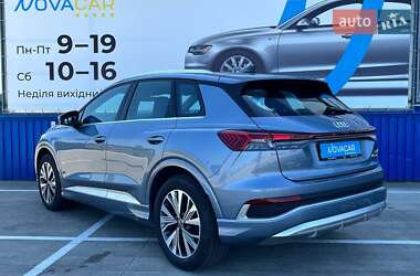 Позашляховик / Кросовер Audi Q4 e-tron 2023 в 