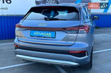 Позашляховик / Кросовер Audi Q4 e-tron 2023 в 