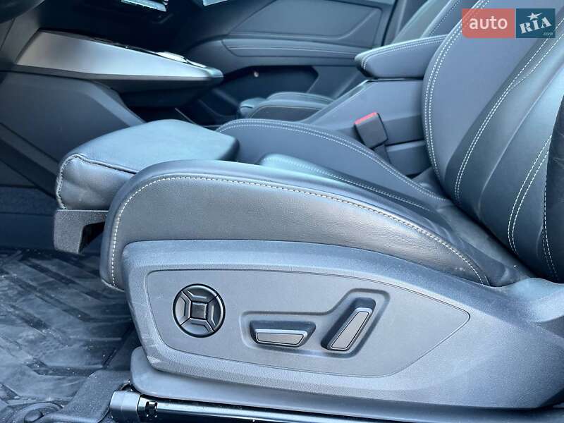 Внедорожник / Кроссовер Audi Q4 e-tron 2023 в Киеве