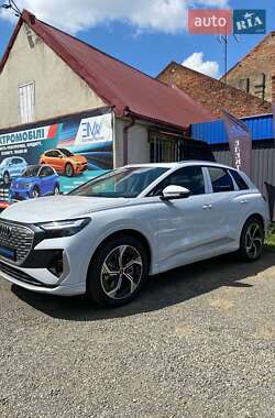 Audi Q4 e-tron 2025 Audi Q4 e-tron 2025