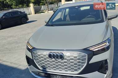 Audi Q4 e-tron 2022 Audi Q4 e-tron 2022