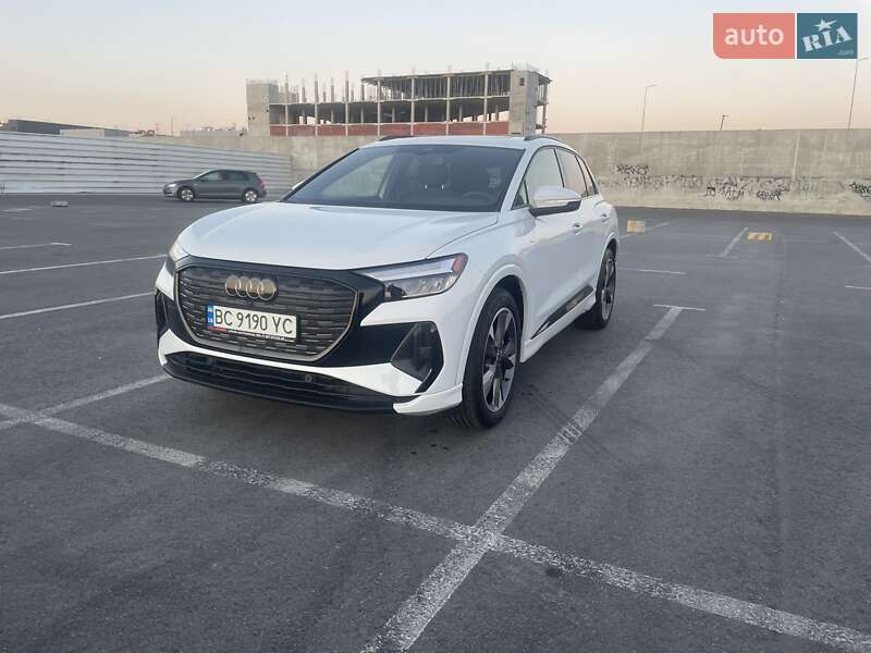 Позашляховик / Кросовер Audi Q4 e-tron 2024 в Львові