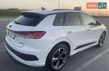 Внедорожник / Кроссовер Audi Q4 e-tron 2024 в 