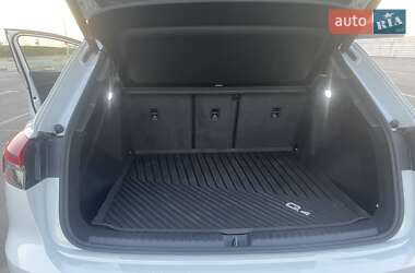 Внедорожник / Кроссовер Audi Q4 e-tron 2024 в 