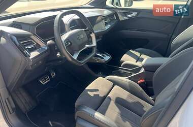 Внедорожник / Кроссовер Audi Q4 e-tron 2023 в 