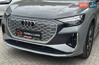 Внедорожник / Кроссовер Audi Q4 e-tron 2023 в 