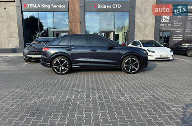 Внедорожник / Кроссовер Audi Q4 e-tron 2023 в 