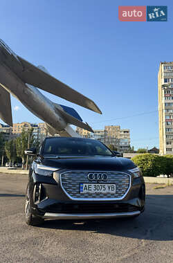 Внедорожник / Кроссовер Audi Q4 e-tron 2023 в 