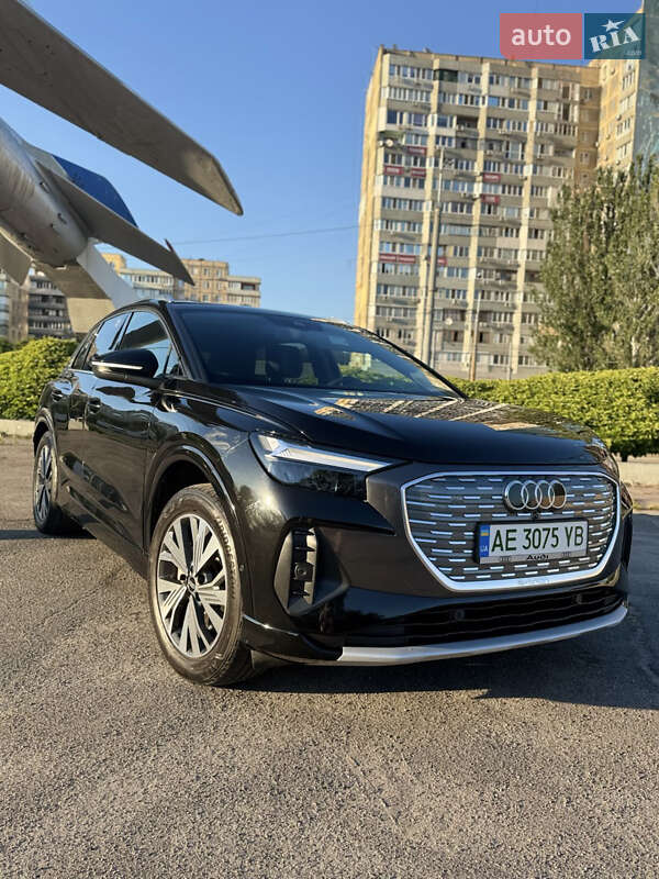 Внедорожник / Кроссовер Audi Q4 e-tron 2023 в Днепре