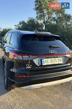 Внедорожник / Кроссовер Audi Q4 e-tron 2023 в 
