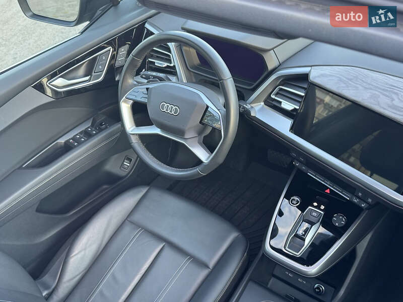 Внедорожник / Кроссовер Audi Q4 e-tron 2023 в Днепре
