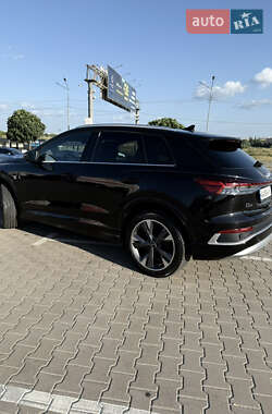 Внедорожник / Кроссовер Audi Q4 e-tron 2021 в Киеве