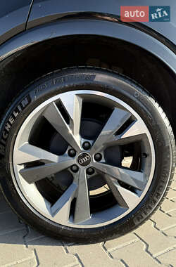 Внедорожник / Кроссовер Audi Q4 e-tron 2021 в Киеве