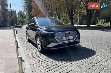 Позашляховик / Кросовер Audi Q4 e-tron 2022 в Дніпрі