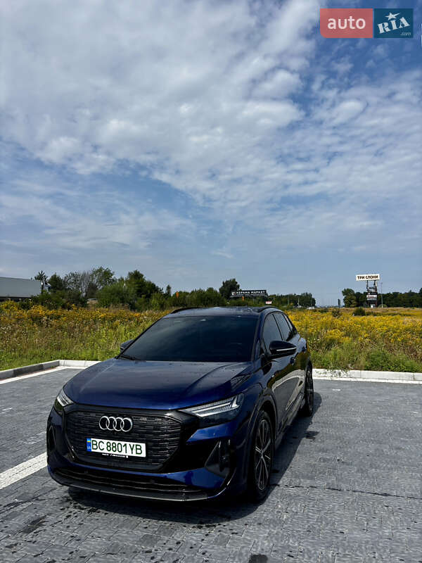 Позашляховик / Кросовер Audi Q4 e-tron 2022 в Львові