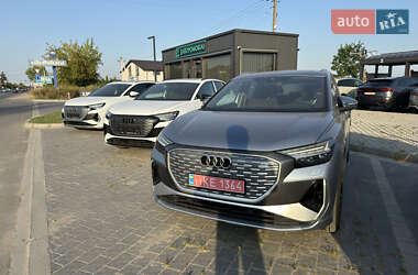 Внедорожник / Кроссовер Audi Q4 e-tron 2024 в 