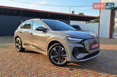Позашляховик / Кросовер Audi Q4 e-tron 2023 в 