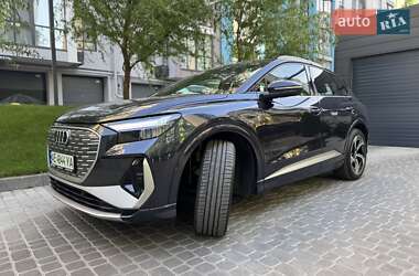 Внедорожник / Кроссовер Audi Q4 e-tron 2023 в 