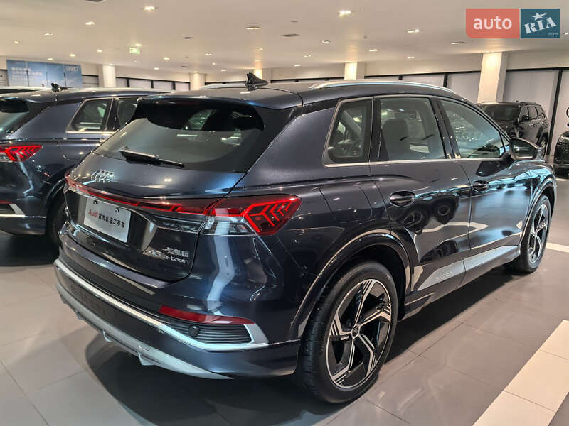 Внедорожник / Кроссовер Audi Q4 e-tron 2024 в Киеве