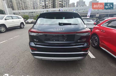 Внедорожник / Кроссовер Audi Q4 e-tron 2024 в 