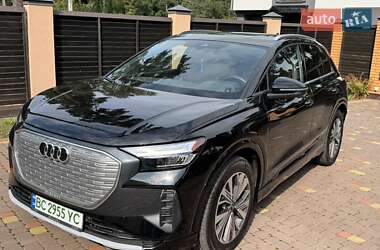 Внедорожник / Кроссовер Audi Q4 e-tron 2023 в 