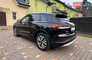 Внедорожник / Кроссовер Audi Q4 e-tron 2023 в 