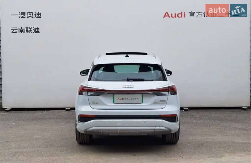 Внедорожник / Кроссовер Audi Q4 e-tron 2023 в Киеве