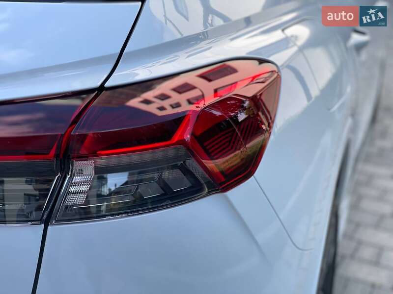 Позашляховик / Кросовер Audi Q4 e-tron 2023 в Івано-Франківську