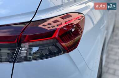 Внедорожник / Кроссовер Audi Q4 e-tron 2023 в 