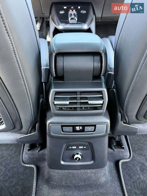 Позашляховик / Кросовер Audi Q4 e-tron 2024 в Києві