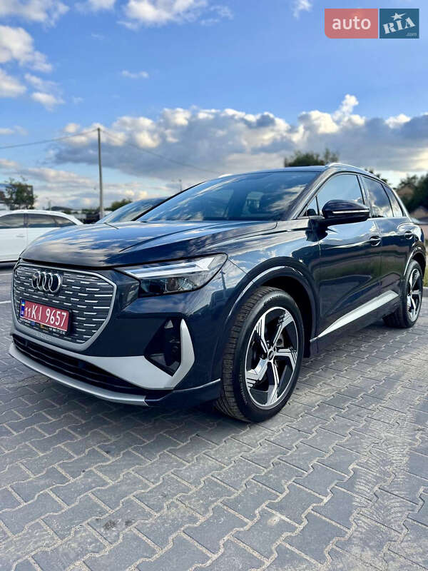 Audi Q4 e-tron 2024