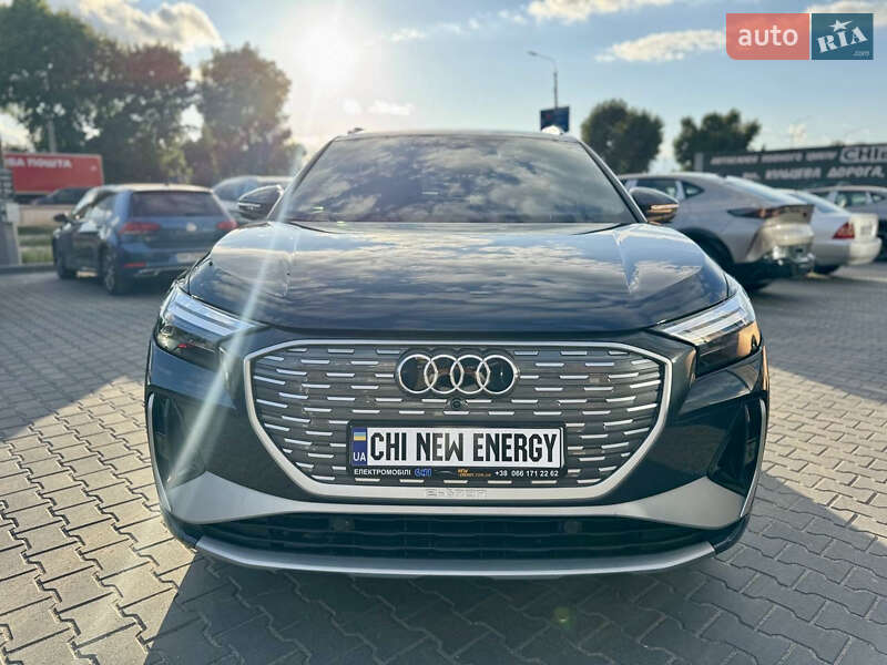 Позашляховик / Кросовер Audi Q4 e-tron 2024 в Києві