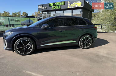 Внедорожник / Кроссовер Audi Q4 e-tron 2023 в 