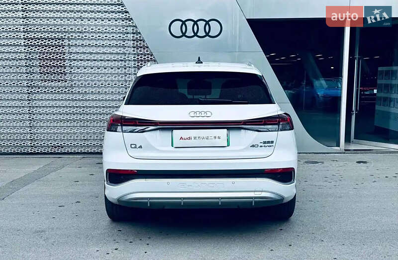 Внедорожник / Кроссовер Audi Q4 e-tron 2023 в Киеве