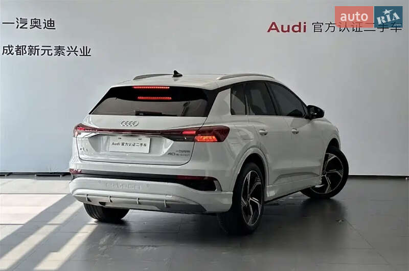 Позашляховик / Кросовер Audi Q4 e-tron 2023 в Львові