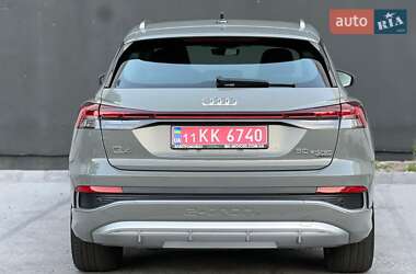 Позашляховик / Кросовер Audi Q4 e-tron 2022 в 