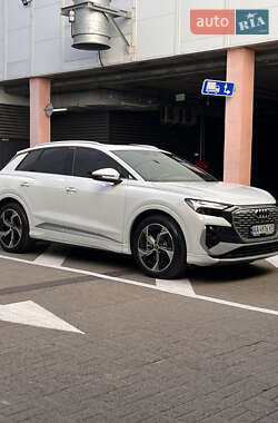 Audi Q4 e-tron 2024
