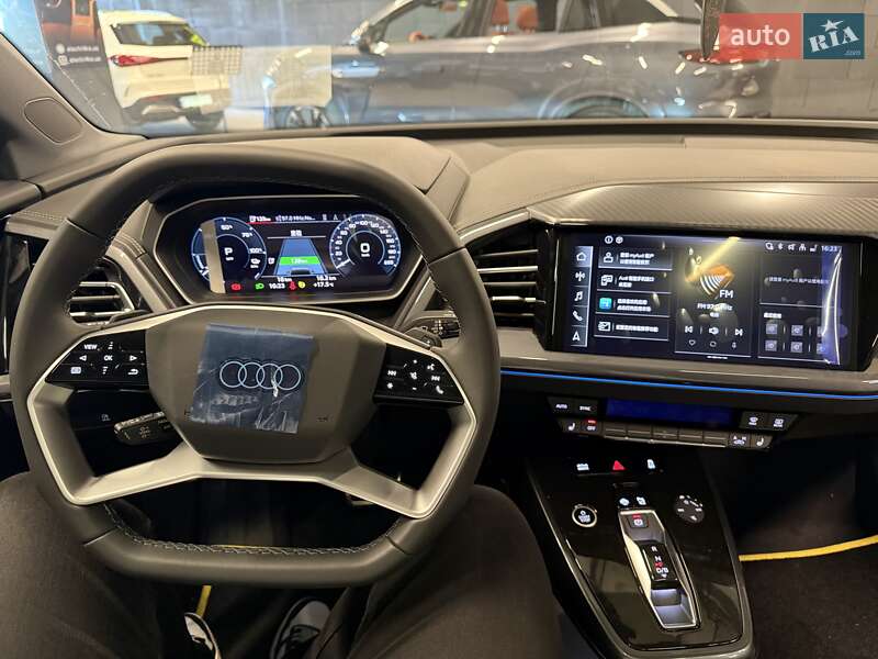 Позашляховик / Кросовер Audi Q4 e-tron 2025 в Львові